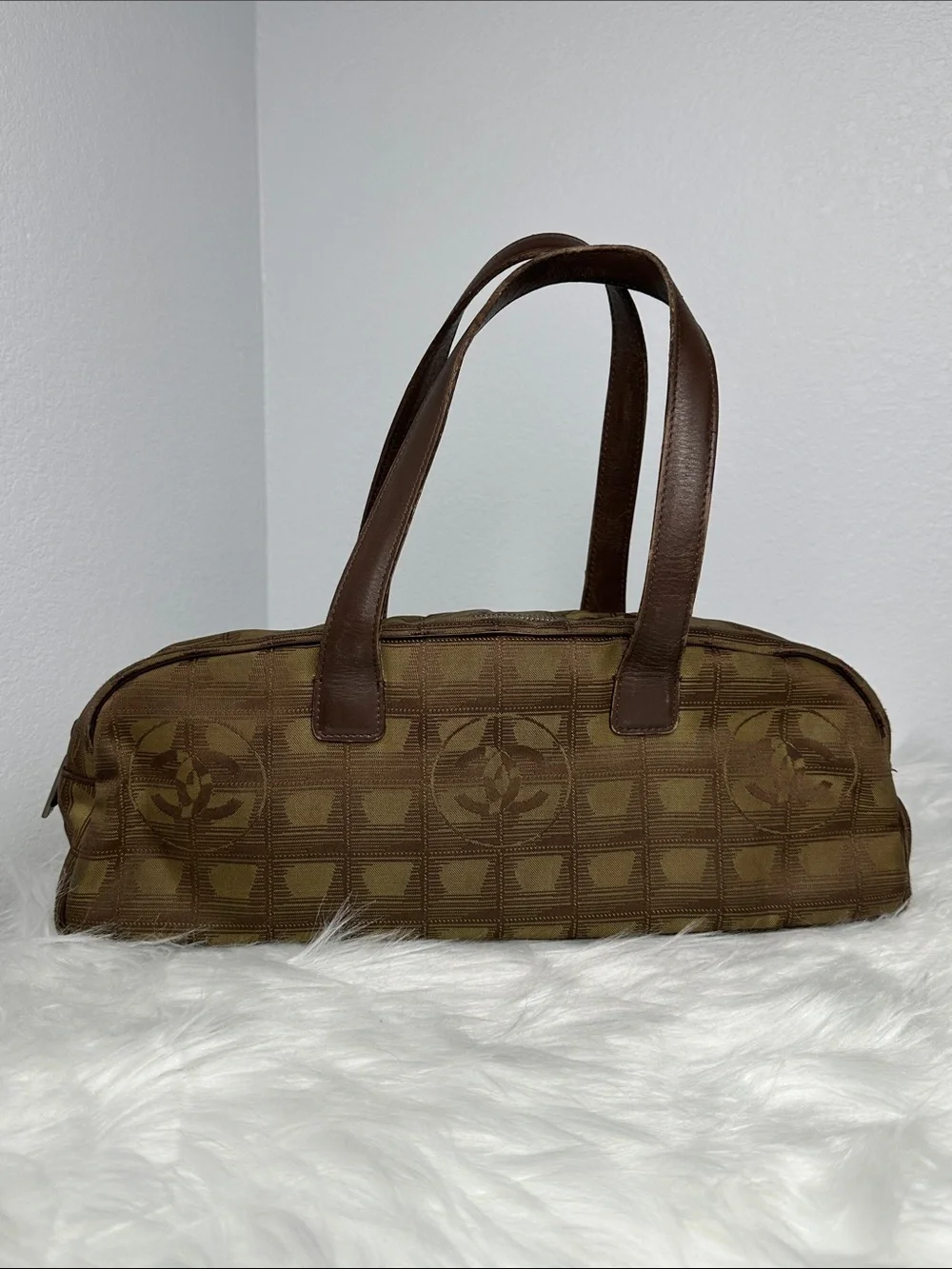 💯Authentic Vintage Chanel Travel Line Jacquard Handbag – Brown🍀